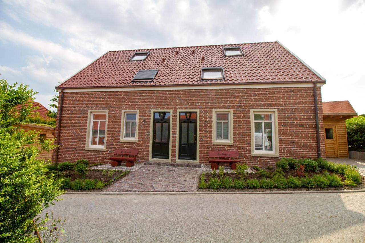 Up Besoeoek - Magnolie Mit Sauna Krummhörn Exterior foto