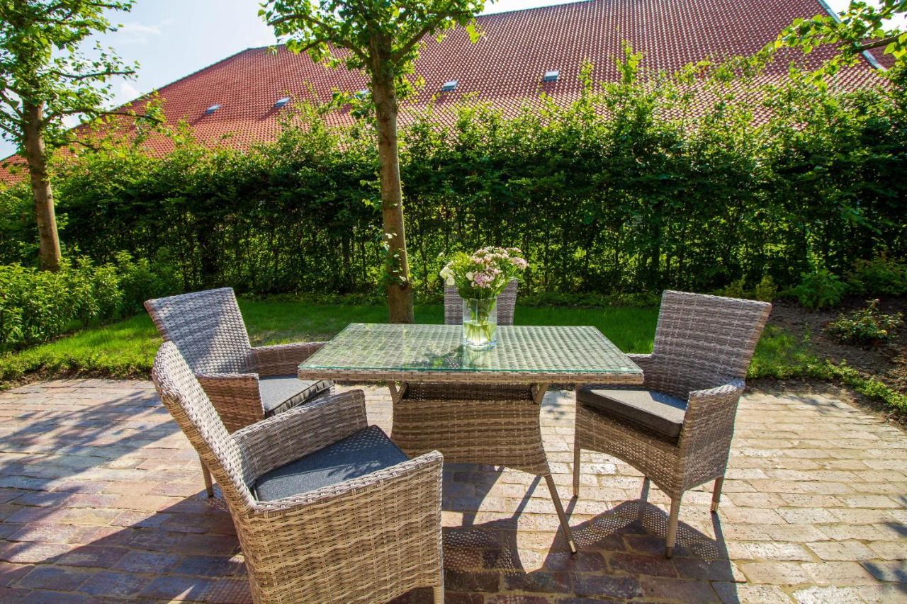 Up Besoeoek - Magnolie Mit Sauna Krummhörn Exterior foto